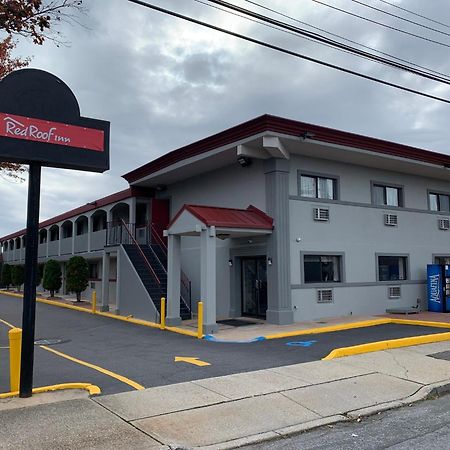 Red Roof Inn Copiague Екстер'єр фото