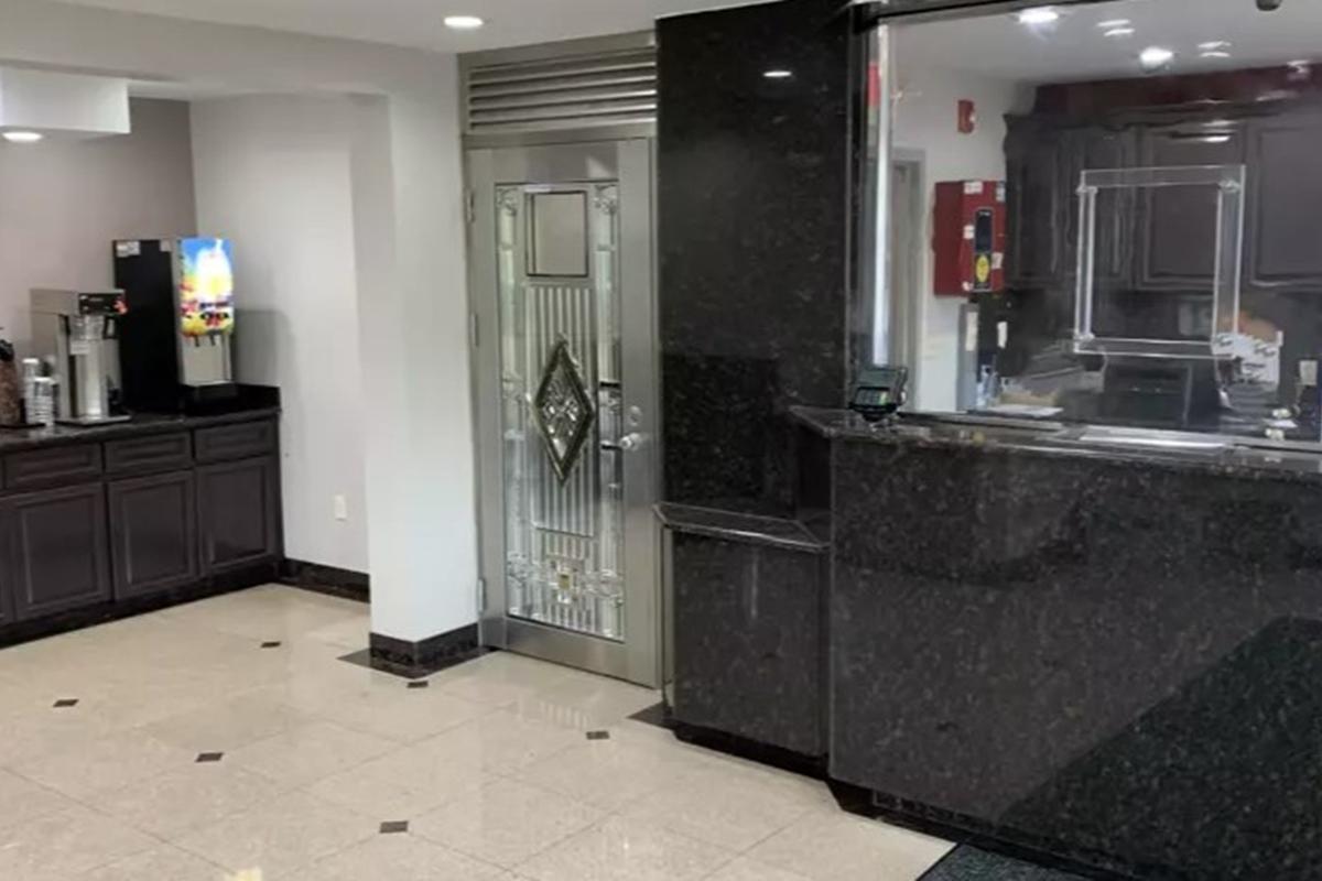 Red Roof Inn Copiague Екстер'єр фото